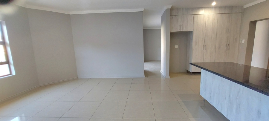 4 Bedroom Property for Sale in Sunrise On Sea Eastern Cape